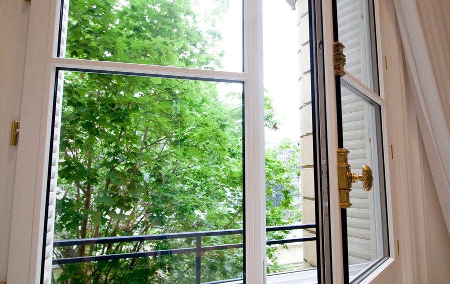 Nos fenêtres BOIS INTENS à AJACCIO